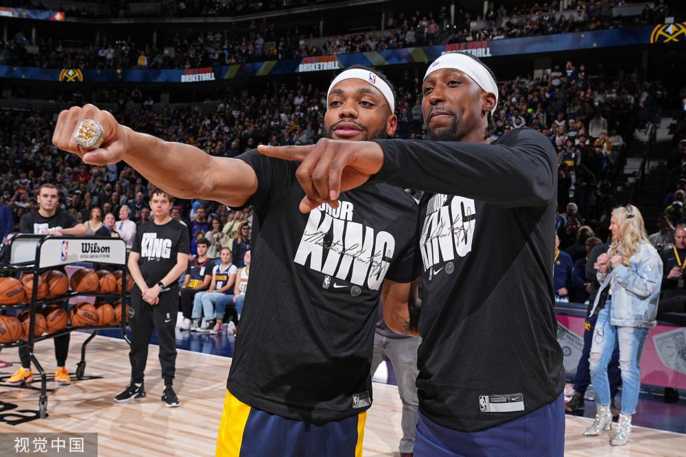 得益于其雄 得益于其雄